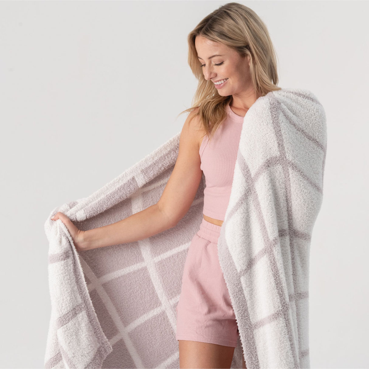 Cozy Stretch Throw Blanket